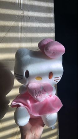 Cute hello Kitty Plushie !