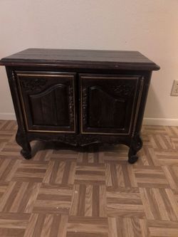 Vintage cabinet