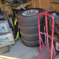 Tires That Came Of A Tundra 