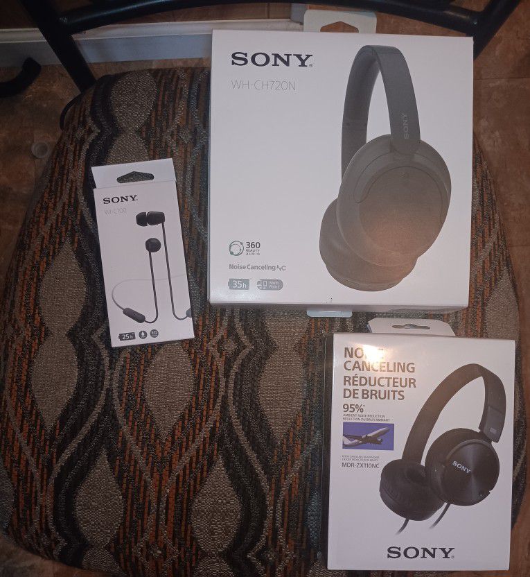 Sony Headphones (Lot)