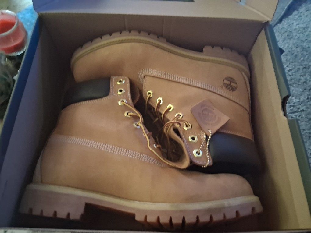 Timberland Classic 6in Size 10 Men