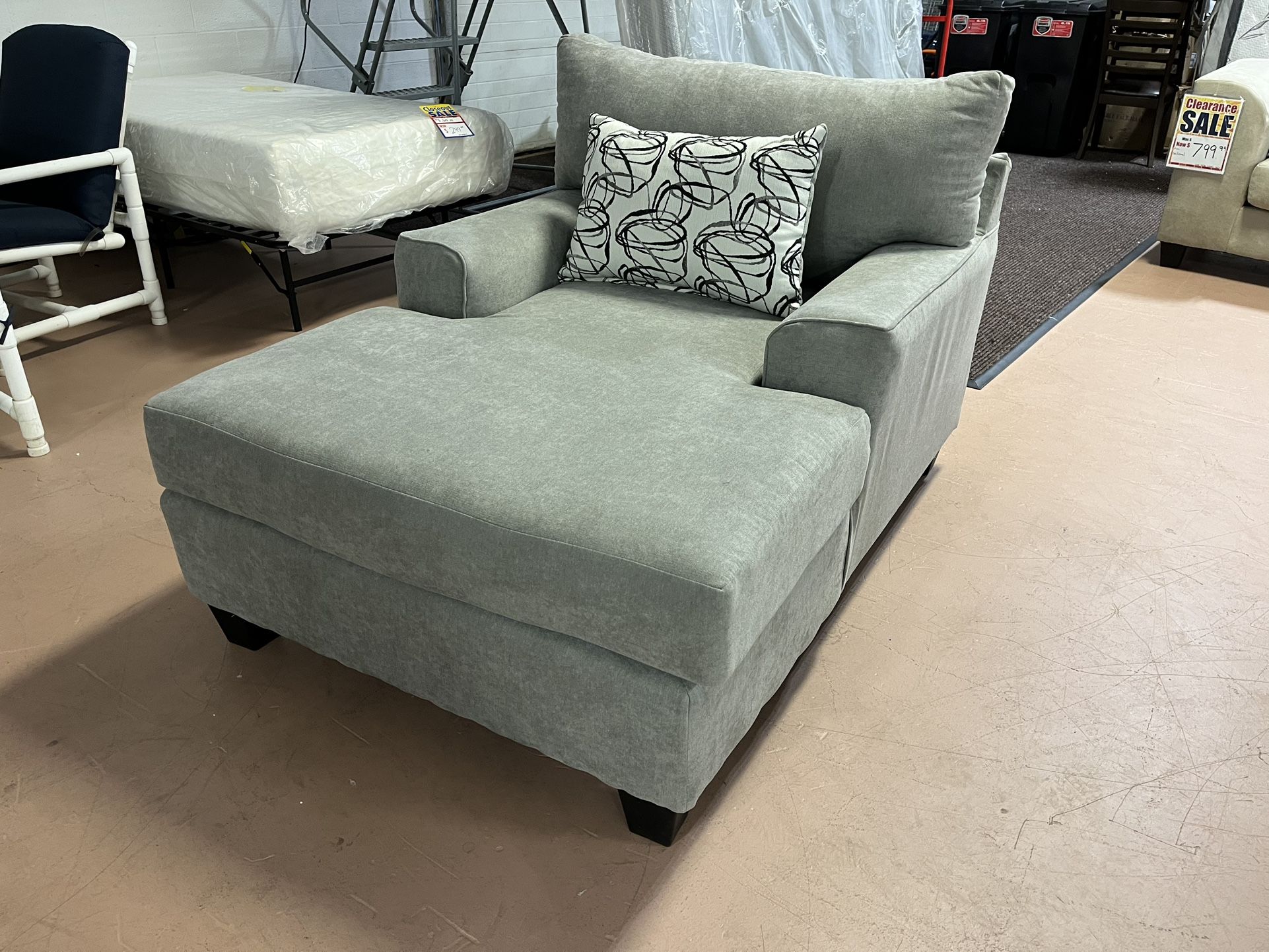 Chaise Lounge