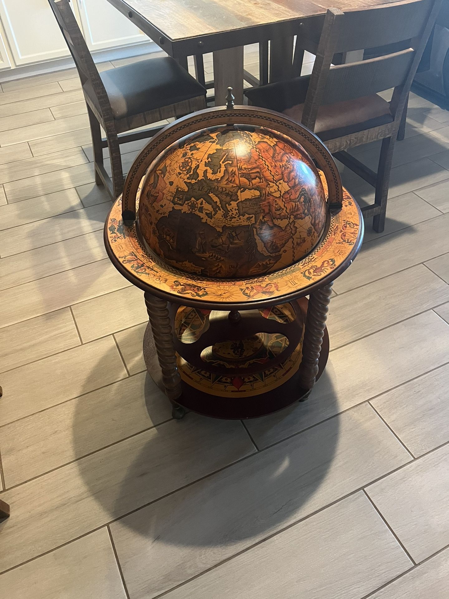 Beautiful Globe/Bar