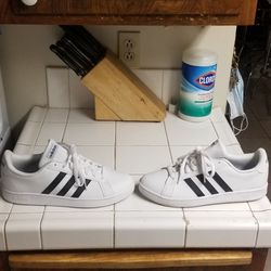 Adidas classic shoes