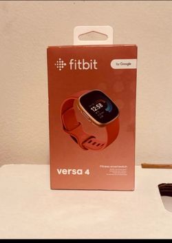 Rose Gold Fit Bit Versa 4