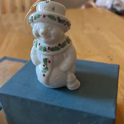 Brand new - Lenox Snowman Ornament from 1998