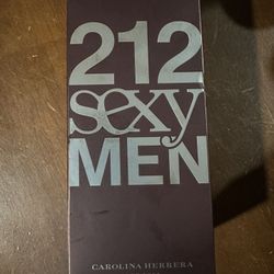 Men’s Cologne 212 Sexy Men. 