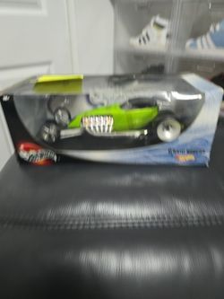 1:18 scale model cars