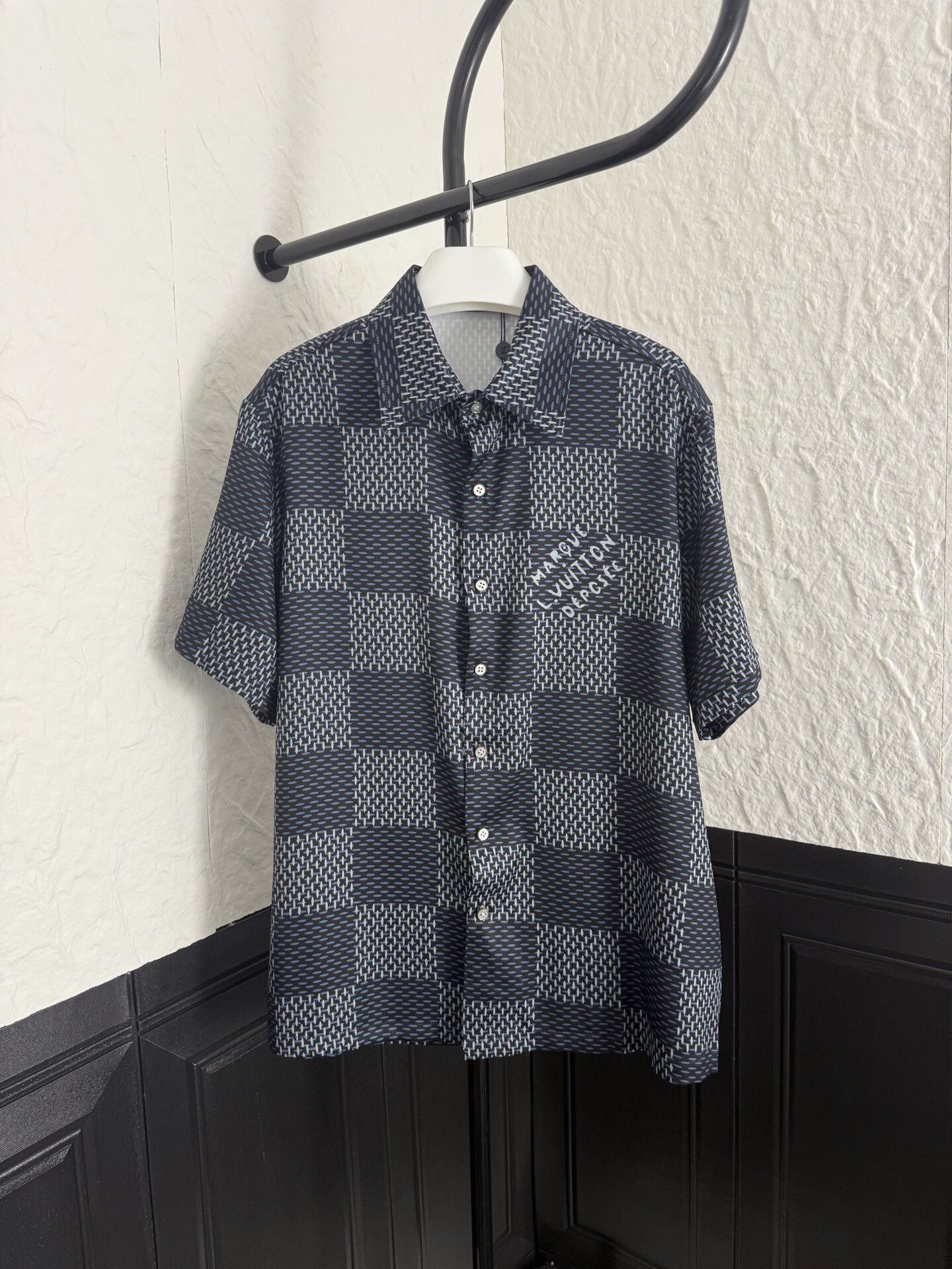 LV Men’s 2025 Shirt New