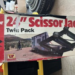 Scissor Jacks 24”