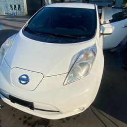 2013  Nissan Leaf Electric Car