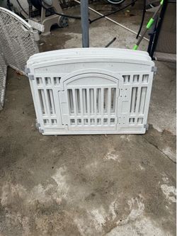 Gate