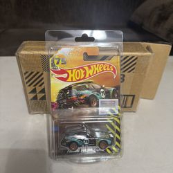Hot Wheels RLC Porsche 944 Dirtmeister 