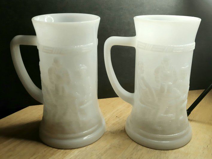 St Patrick's ☘Irish☘ Pub Tavern (2) Milk Glass Double Sided Beer Stein Mugs