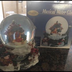 Big Musical Snow Globe