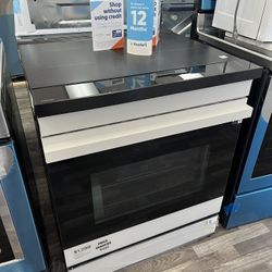 $999 Bespoke Smart Slide In Induction Range, Open Box, One Yr Warranty