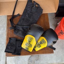 Boxing Gloves/ Water Backpack