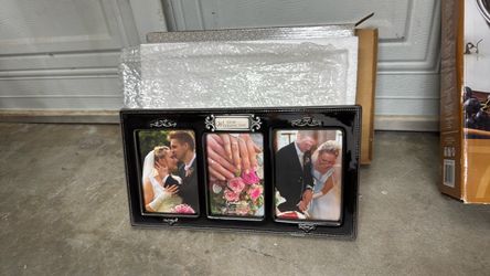 Wedding 3-picture frame ceramic with velvet backing