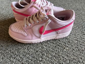 Size 4Y Triple Pink Nike Dunks