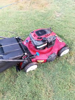 Lawnmower Toro runs good