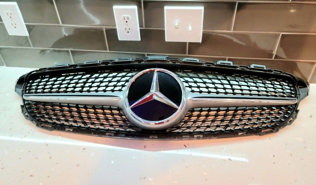 2019-2022 Mercedes C300 Front Grill (Coupe Only)