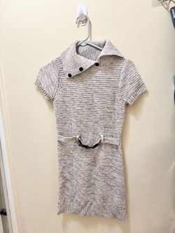 Short Sleeve Knit Sweater Dress with Belt