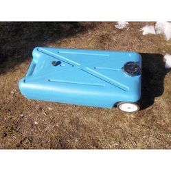 10 GALLON DRAIN WATER BARKER TOTE - ALONG TANK CONTAINER ON WHEELS 30 X 14.5 X 7 "