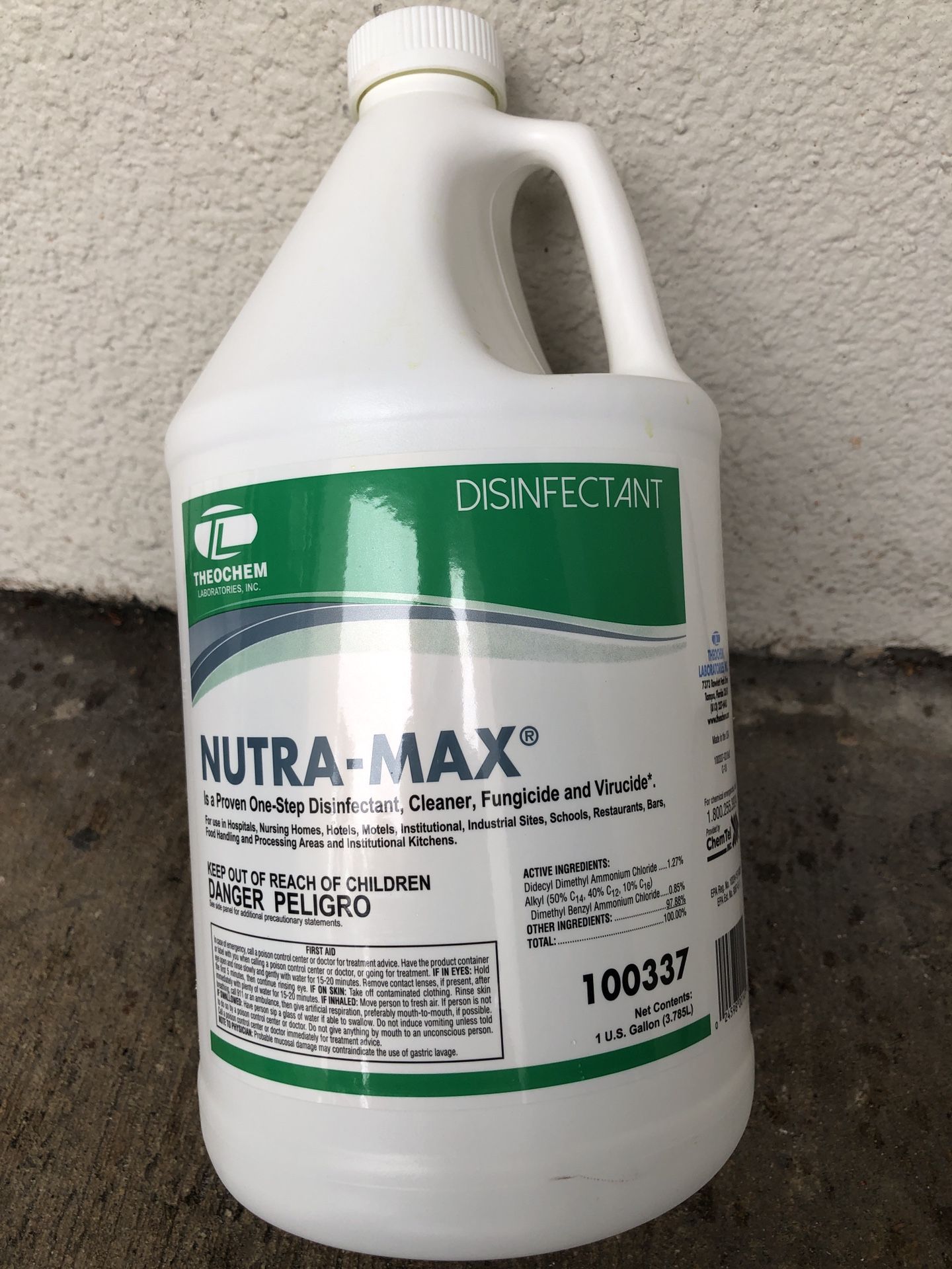 Sanitizer/disinfectant