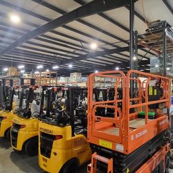 Forklift Dealer