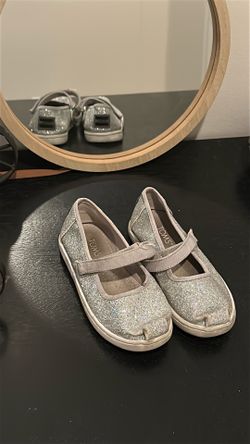Toms