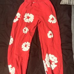 demin tear sweat pants