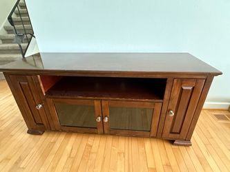 Media console