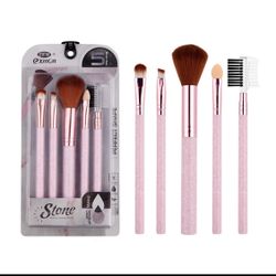 Travel Makeup Brushes 