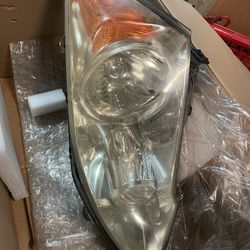 07-11 Oem Honda CR-V Headlight Set