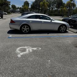 2006 Mercedes CLS500 