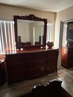 Elegant Vintage Dresser with Large Ornate Mirror