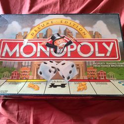 Monopoly Deluxe Edition 
