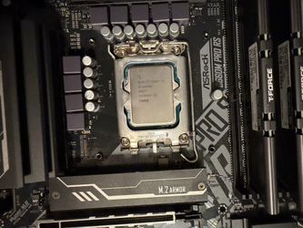 I5-12600k & 32gb of DDR4 Ram