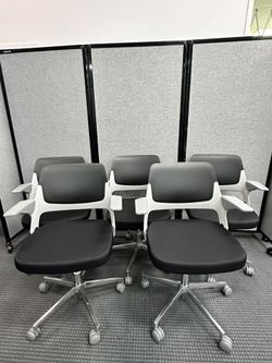 Knoll Ollo Light Task Chairs