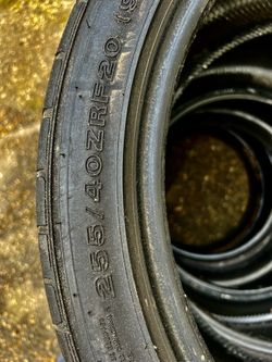 Set Of Tires: Dunlop Sport Max GT 600 