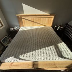 King Farmhouse Bed And Mattress