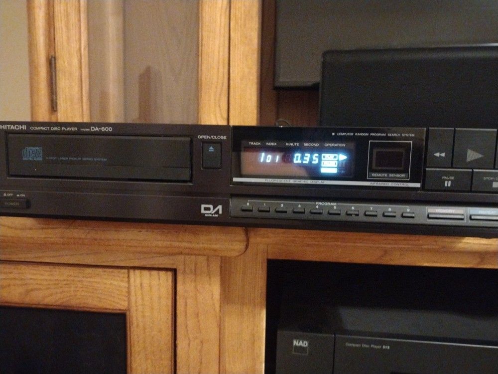 Vintage CD Player. for Sale in Surprise, AZ OfferUp