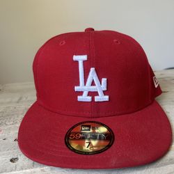Los Ángeles Dodgers red new era hat size 7