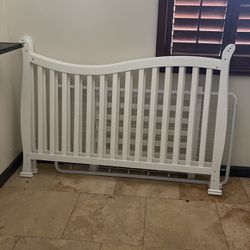 New Baby Crib 