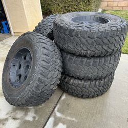 Jeep JK Wheels And Tires 
