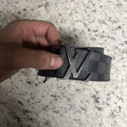 LOUIS VUITTON BELT 