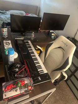 Computer desk for sale !