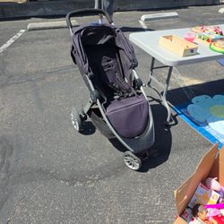 Britax B LIVELY