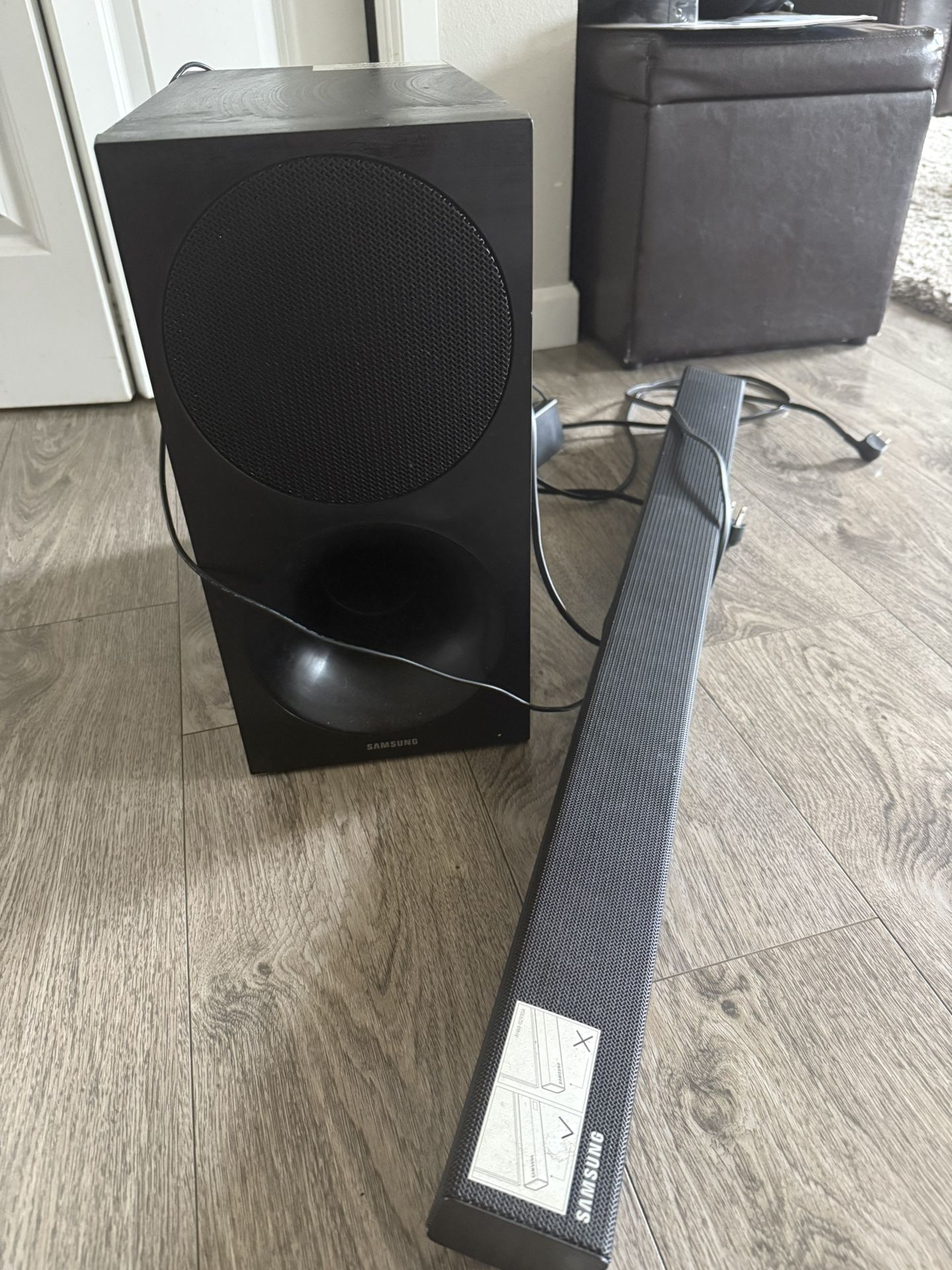 Samsung Soundbar Q-Series 3.1 Channel Dolby