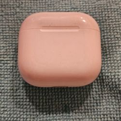 Apple AirPods 4th Gen with Charging Case A3053 A3050 A3058 MXP93LL/A
